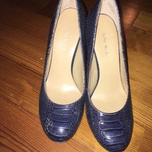 Size 6: Nine West heels👠